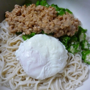 休日たまご－おくら納豆そうめん